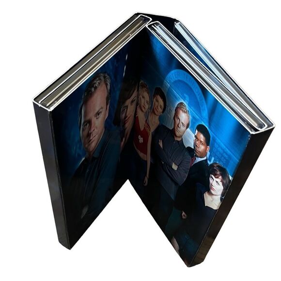 24 Series DVDs - KIEFER Sutherland in 24 Season One DVD Set - Picture 3 of 4